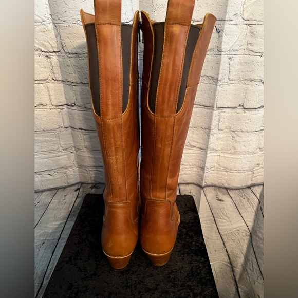 Handcrafted NWOB Women’s Lt Brown Knee High Leather Wide Calf Boots. Size 7. BR - Picture 4 of 10